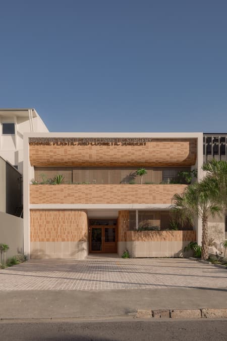 Brisbane Plastic & Cosmetic Surgery